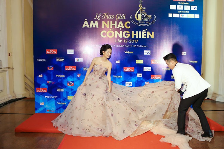 Nguyen Khang ga lang nang vay 8m cho MC Quynh Chi-Hinh-4